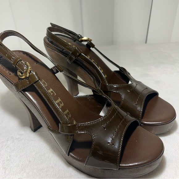 Burberry Strap on Heels - Picture 6 of 11